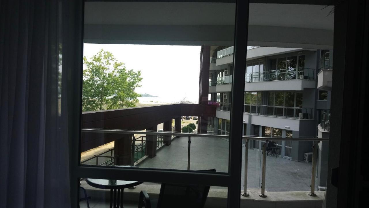 Aparthotel Primorsko Exteriér fotografie