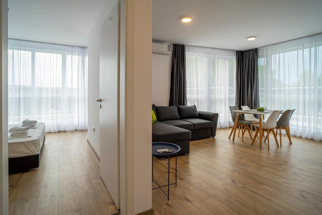 Aparthotel Primorsko Exteriér fotografie