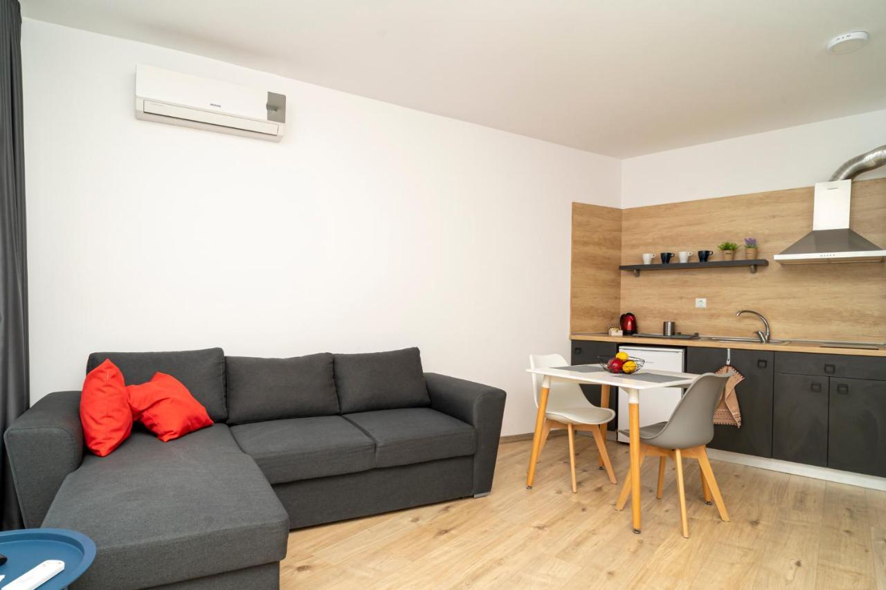 Aparthotel Primorsko Exteriér fotografie