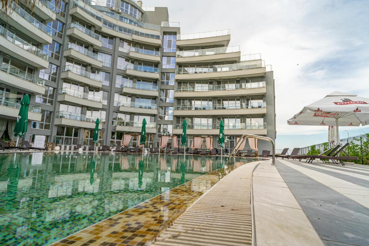 Aparthotel Primorsko Exteriér fotografie