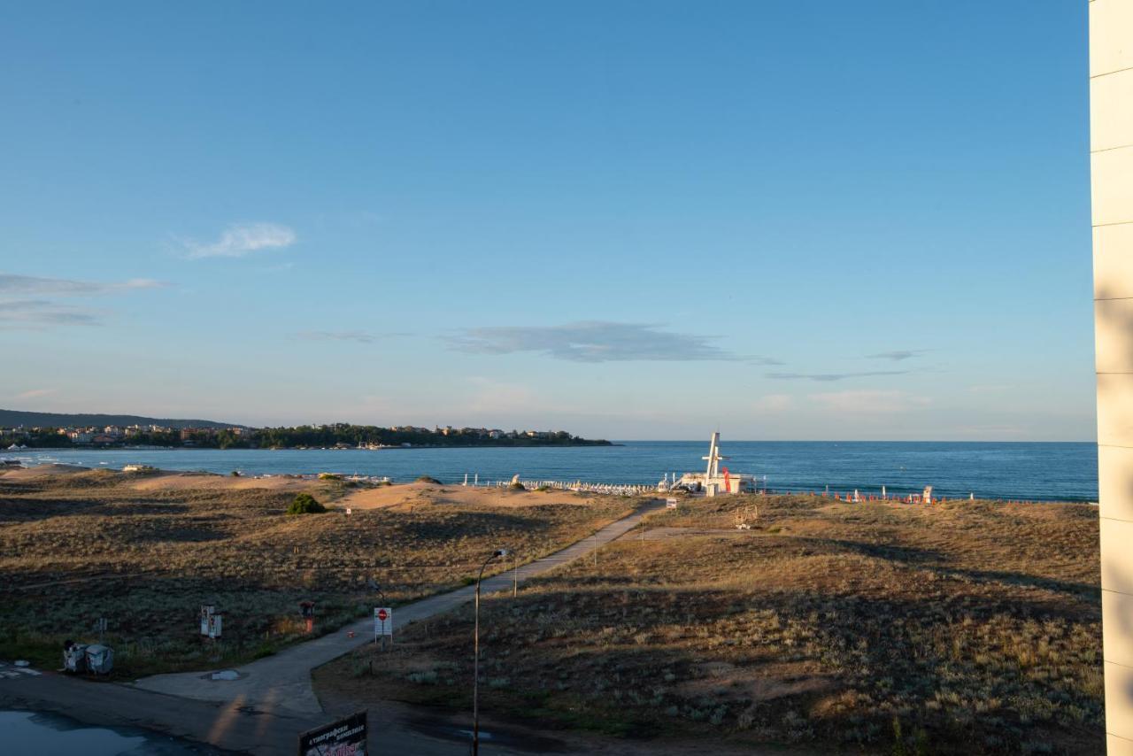 Aparthotel Primorsko Exteriér fotografie