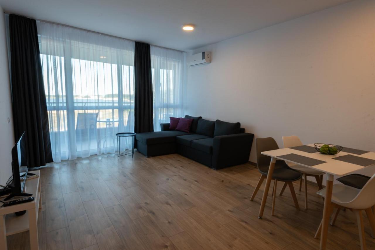 Aparthotel Primorsko Exteriér fotografie